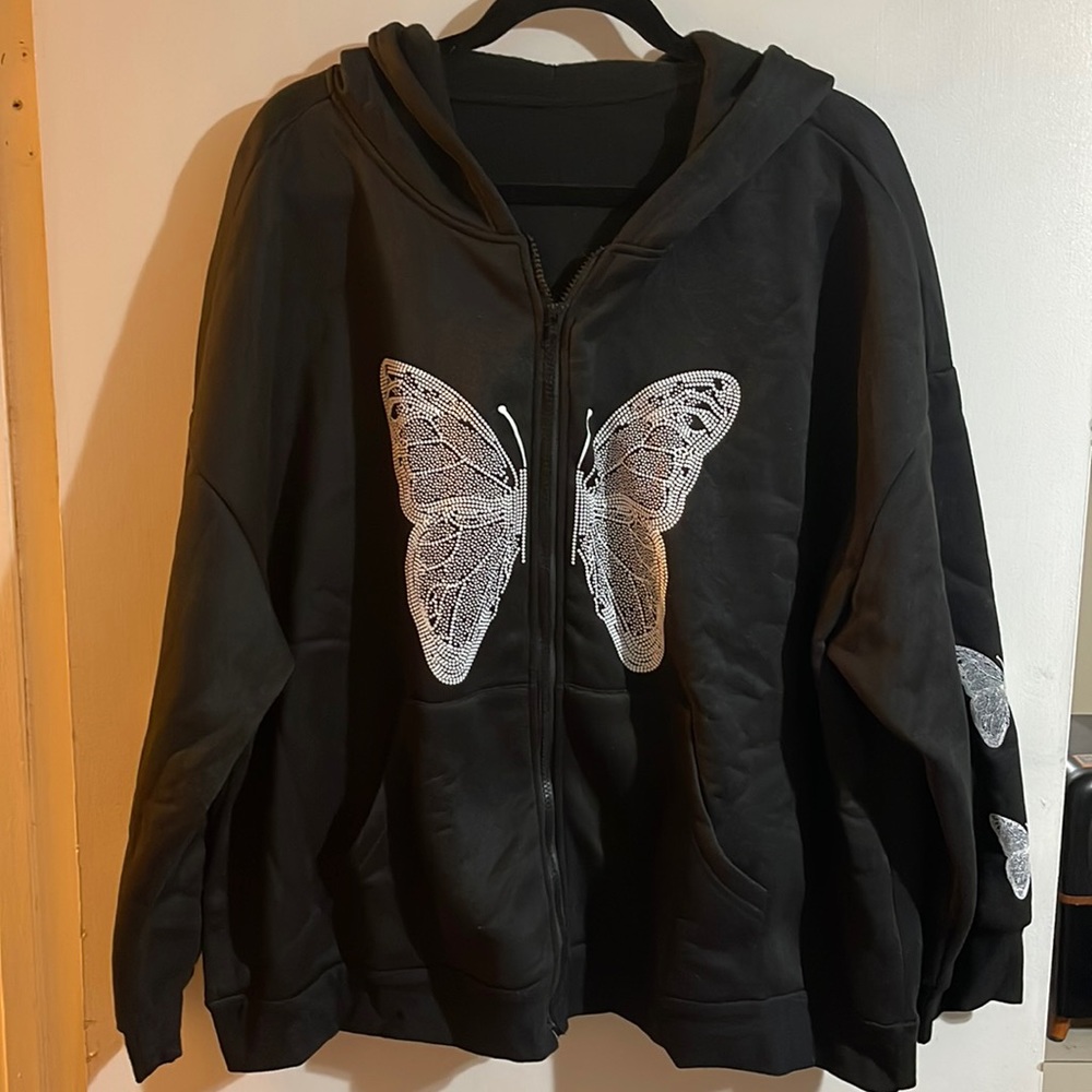 Black zip-up hooded sweatshirt. NWT plus size 4XL
